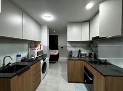 rezi-24 photo thumbnail #3